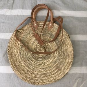 Circle basket tote